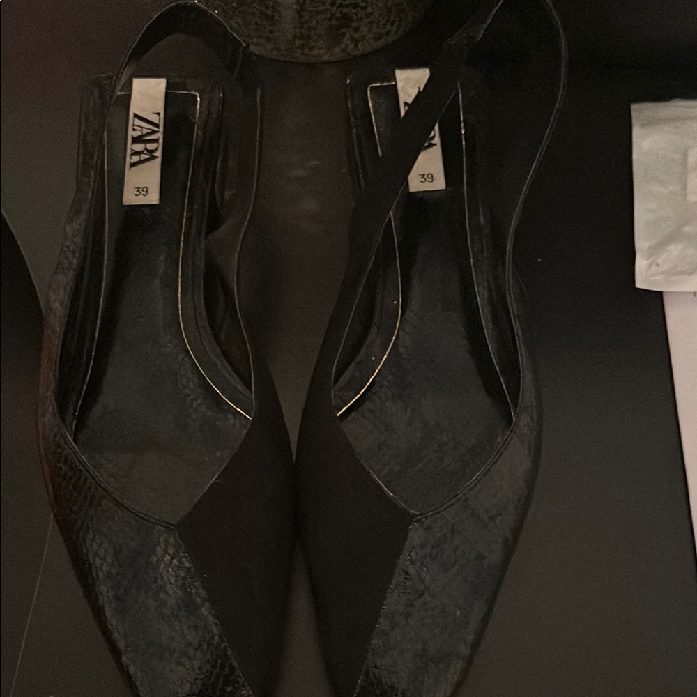 Zara Elegant Black Snakeskin Heels